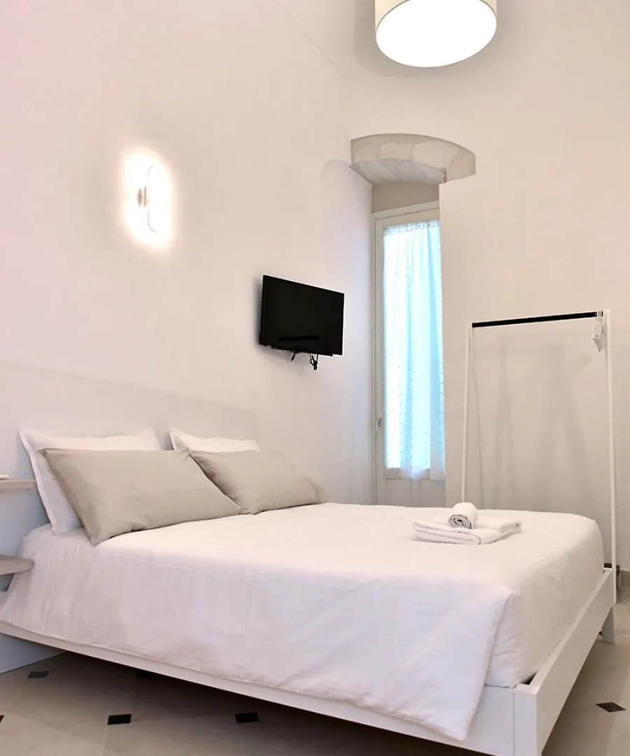 Adhoc Rooms Ragusa Italy
